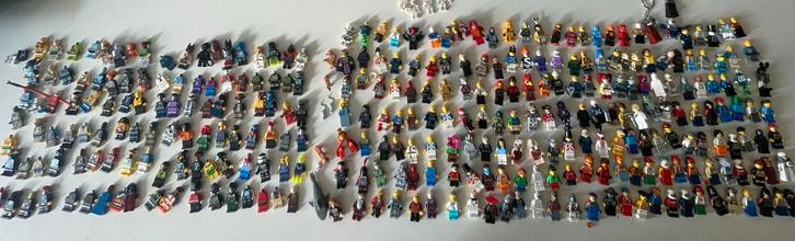 LEGO figuren bulk 300+ onderdelen, Kinderen en Baby's, Speelgoed | Duplo en Lego, Zo goed als nieuw, Lego, Losse stenen, Ophalen of Verzenden