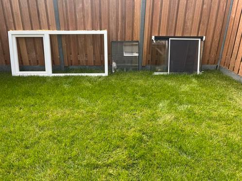 Raamkozijn, Doe-het-zelf en Verbouw, Kozijnen en Schuifpuien, Gebruikt, Raamkozijn, Hout, 75 tot 150 cm, 225 cm of meer, Inclusief glas
