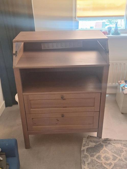 Commode met opstaande rand, Kinderen en Baby's, Kinderkamer | Commodes en Kasten, Gebruikt, Commode, 90 tot 105 cm, 75 tot 100 cm
