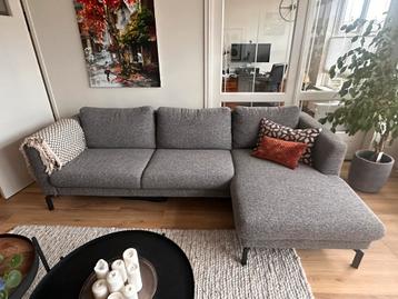 Mooie moderne L-vormige Piet Klerkx hoekbank Lyon beschikbaar voor biedingen