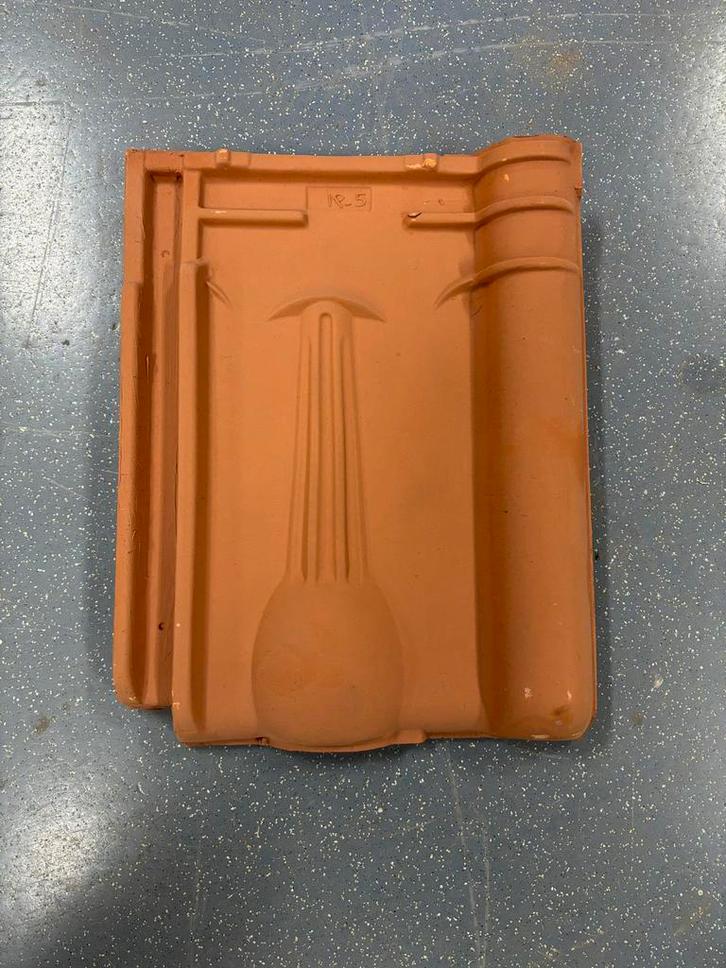 Rode Kruispan - Nieuw, Doe-het-zelf en Verbouw, Dakpannen en Dakbedekking, Nieuw, Dakpannen, Steen of Klei, Rood, 10 tot 15 m²