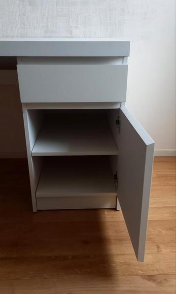 Wit bureau Malm (Ikea) - afbeelding 2