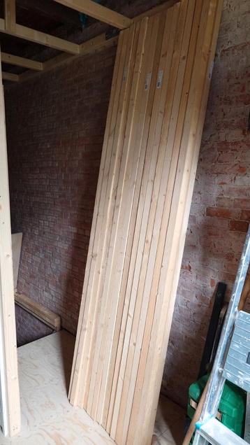 28x 50x50 planken circa 2 meter 60 per stuk beschikbaar voor biedingen