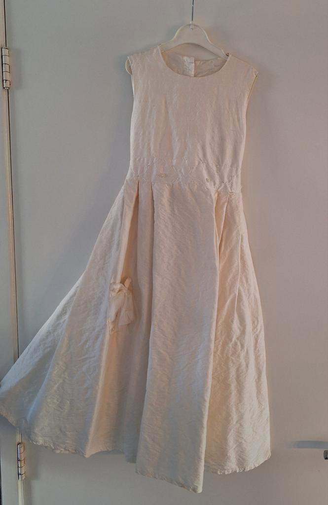 Zijden communie of bruidsmeisjesjurkje, Kinderen en Baby's, Kinderkleding | Overige, Zo goed als nieuw, Meisje, Verzenden