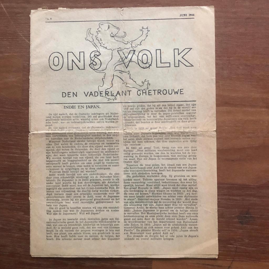 Juni 1944 Illegaal. Ons Volk. V-Mann-verrader Johnny Droog., Boeken, Verzenden, Overige onderwerpen, Tweede Wereldoorlog, Gelezen
