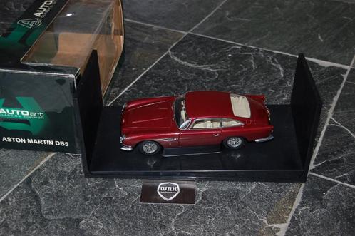 1:18 ASTON MARTIN DB5 coupe maroon Autoart WRH, Hobby en Vrije tijd, Modelauto's | 1:18, Zo goed als nieuw, Auto, Autoart, Verzenden