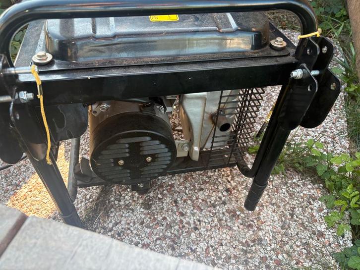 2.8 KW Aggregaat (230V) - Werkend te zien!, Doe-het-zelf en Verbouw, Aggregaten, Gebruikt, Benzine, Minder dan 5 kVA, Ophalen