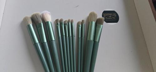 13-delige Make-up Kwastenset – Groen & Crèmetip, Sieraden, Tassen en Uiterlijk, Uiterlijk | Cosmetica en Make-up, Nieuw, Gehele gezicht