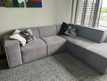 Grijze hoekbank 262 x 220 x 89 | Zo goed als nieuw | 2-delig beschikbaar voor biedingen