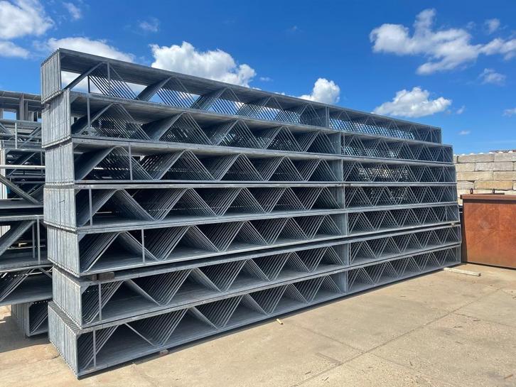 (tralie)spanten 8000 mm, Doe-het-zelf en Verbouw, Metalen, Gebruikt, IJzer, Ophalen