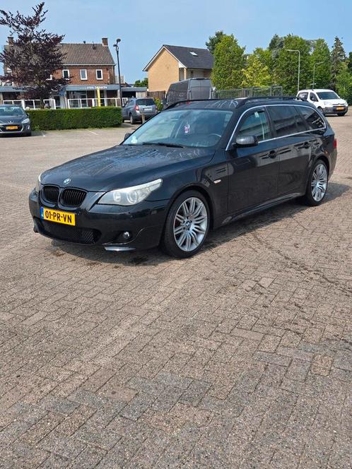 BMW 5-Serie 2.5 I 525 Touring AUT 2004 Zwart, Auto's, BMW, Particulier, 5-Serie, ABS, Airbags, Airconditioning, Alarm, Boordcomputer