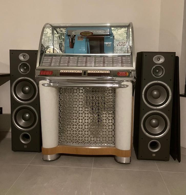Hifi luidsprekers JBL E100, Audio, Tv en Foto, Luidsprekers, Zo goed als nieuw, Front, Rear of Stereo speakers, 120 watt of meer