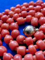 bloedkoraal  TOPcollier zoekt dame, Ophalen of Verzenden, Goud, Ketting