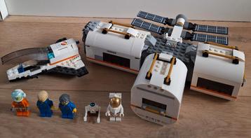 Ruimtestation Op De Maan, Lego 60227 beschikbaar voor biedingen