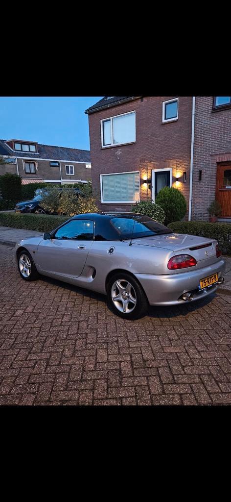 MG F 1.8 I 1998 Grijs, Auto's, MG, Particulier, F, Benzine, Cabriolet, Handgeschakeld, Geïmporteerd, Zilver of Grijs, Zwart, Achterwielaandrijving