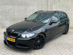Zwarte BMW 3-Serie 320i M-Performance (BlackLine) Touring!, Auto's, 13 km/l, Achterwielaandrijving, 1995 cc, 4 cilinders