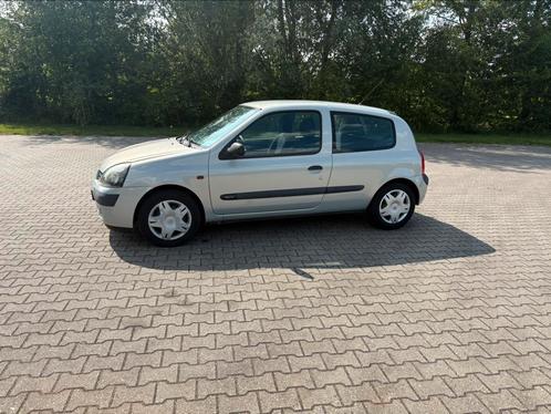 Renault Clio 1.2 16V 3DR 2005 2002 Grijs, Auto's, Renault, Bedrijf, Clio, Benzine, B, Hatchback, Handgeschakeld, Origineel Nederlands