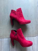 2 x gedragen prachtige laarsjes mt 38 hoge hak, Kleding | Dames, Schoenen, Ophalen of Verzenden, Zo goed als nieuw, Rood
