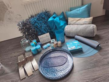 Woonaccessoires turquoise/grijs beschikbaar voor biedingen