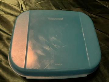 Tupperware scharnier varia doos brood beschikbaar voor biedingen
