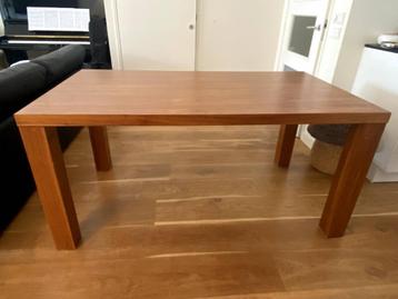 Eettafel te koop – Goede staat! beschikbaar voor biedingen
