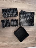 Set of boxes, Ophalen, Zo goed als nieuw, Bord