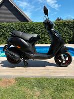 PIAGGIO ZIP 5 met SP kappen 50CC, Fietsen en Brommers, Scooters | Piaggio, Ophalen, Zo goed als nieuw, Zip