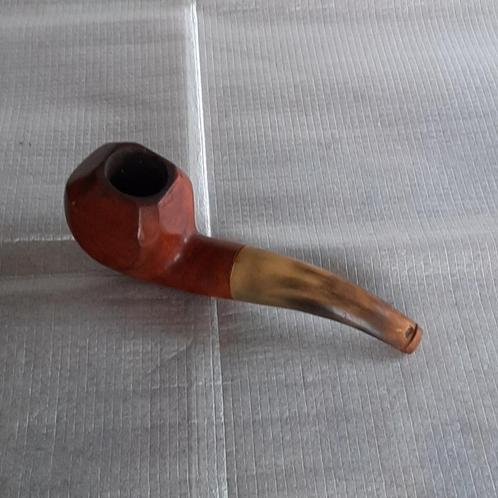 tabakspijp,  gemerkt:  Bruyere garantie, Verzamelen, Rookartikelen, Aanstekers en Luciferdoosjes, Gebruikt, (Water)pijp, Ophalen