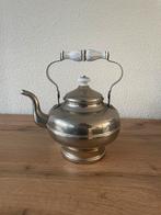 Vintage IJzeren Theepot met Blauw Versiersel, Ophalen