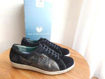 Durea sneakers maat 9,5 / 43,5 breedte H schoenen in doos!!! beschikbaar voor biedingen