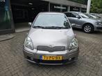Toyota Yaris 1.5 VVT-i T-Sport | 2E EIGENAAR | 12MND GARANTI, Gebruikt, 4 cilinders, 400 kg, Bedrijf