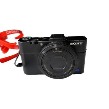 Sony RX100 II – Compact camera met Zeiss lens– werkt perfect beschikbaar voor biedingen