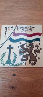 10 mei 1940. Denkt hen die vielen., Verzamelen, Militaria | Tweede Wereldoorlog, Ophalen of Verzenden, Nederland, Embleem of Badge