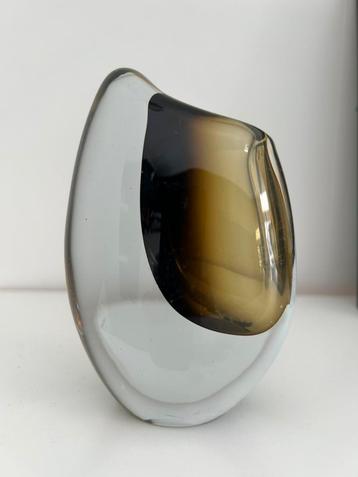 Stromberg shark tooth vase glass Gunnar Nylund 1957 beschikbaar voor biedingen