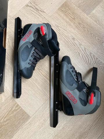 Raps Comfort v4 schaatsen beschikbaar voor biedingen