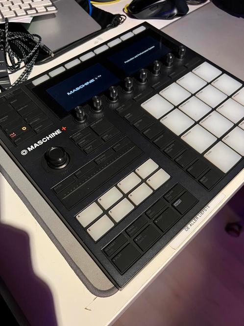 Maschine plus - Native Instruments - zgan, Muziek en Instrumenten, Drumcomputers, Zo goed als nieuw, Overige merken, Ophalen
