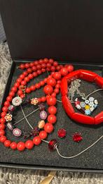 Rode sieraden, Ophalen of Verzenden