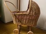 Vintage  rieten poppenwagen, Kinderen en Baby's, Speelgoed | Poppen, Ophalen, Gebruikt, Overige typen