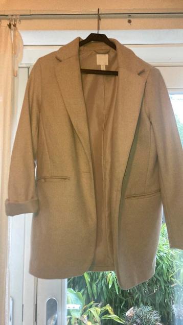 Premium H&M beige creme winter colbert beschikbaar voor biedingen