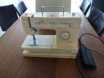 Singer naaimachine type B 14 stevige machine harde afdekhoes beschikbaar voor biedingen