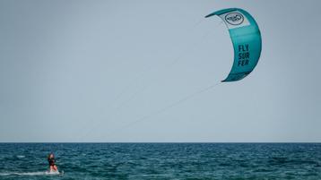 Flysurfer Stoke Kite set  beschikbaar voor biedingen