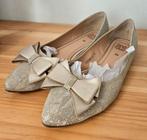Dames schoenen, Ophalen of Verzenden, Zo goed als nieuw, Pumps