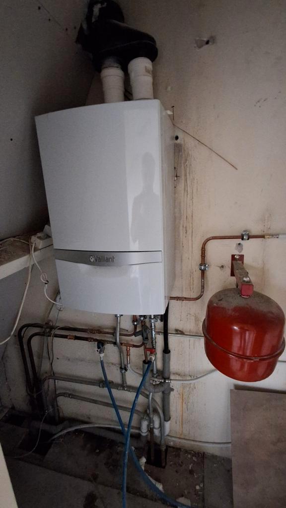 Reparateur gezocht voor CV-ketel met waterdrukprobleem, Doe-het-zelf en Verbouw, Verwarming en Radiatoren, Ophalen of Verzenden