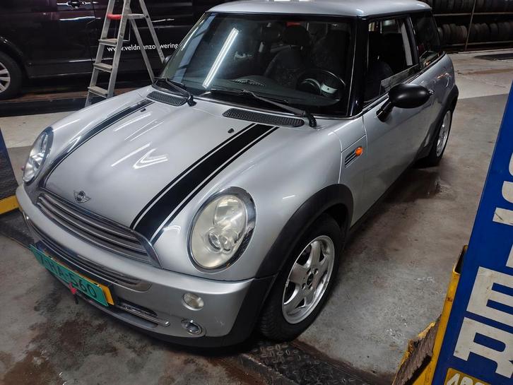 Mini 2005 Grijs 2005, Auto's, Mini, Particulier, Cooper, ABS, Airbags, Airconditioning, Centrale vergrendeling, Elektrische buitenspiegels