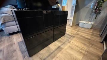 4 x Besta kast met hoogglansdeuren