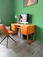 Vintage Houten Bureau - Opknapper met Potentie!, Ophalen, Gebruikt, Bureau