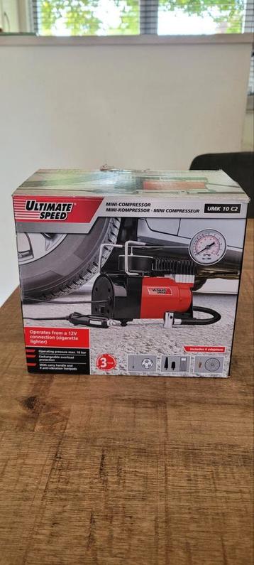 Mini-compressor te koop. ( stekker beschadigd) beschikbaar voor biedingen
