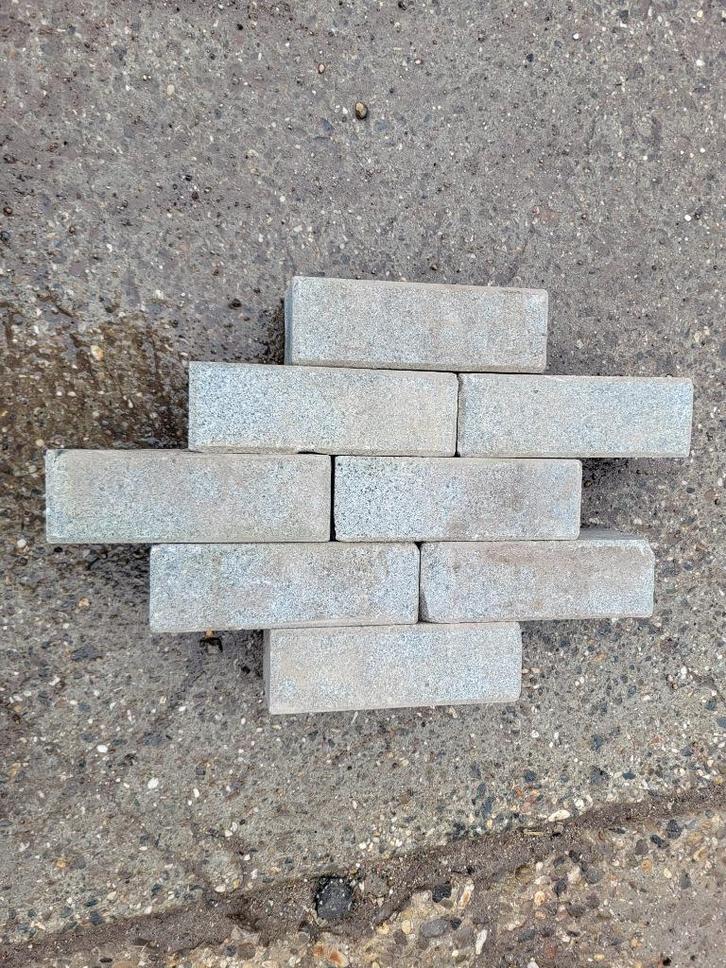 9.9m2 Restpartij gebruikte natuursteen klinkers dikformaat, Tuin en Terras, Tegels en Klinkers, Gebruikt, Klinkers, Beton, 10 m² of meer