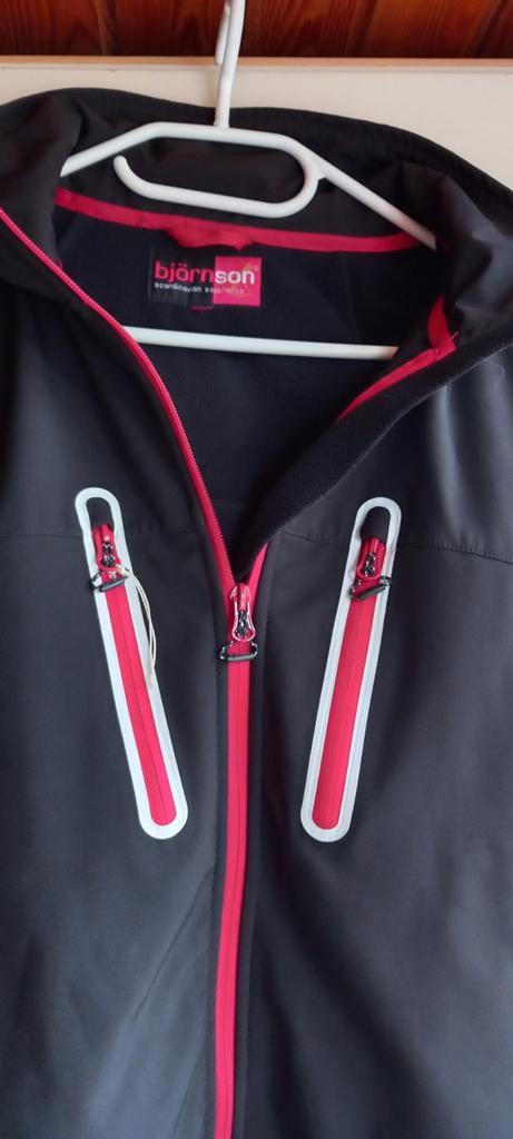 Zwarte Björnson dames tussenjas / softshell jas, Kleding | Dames, Sportkleding, Zo goed als nieuw, Overige typen, Maat 42/44 (L)