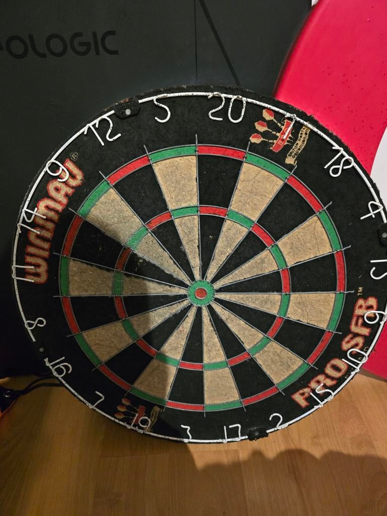 Winmau Pro SFB Dartbord - Gebruikt, Sport en Fitness, Darts, Ophalen of Verzenden, Gebruikt, Dartbord